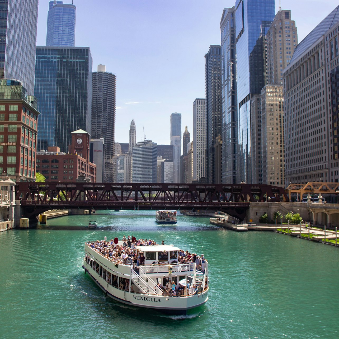 Chicago: 45 Minute River Architectural Cruise Tour - Photo 1 of 6